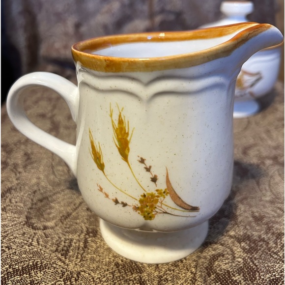 Sangostone Autumn Wheat Pattern Sugar/Creamer set. - Picture 8 of 10